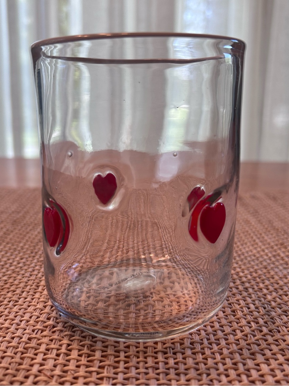 Anthropologie Icon Juice Hand-Blown Glass with Red Hearts. 17.25 oz